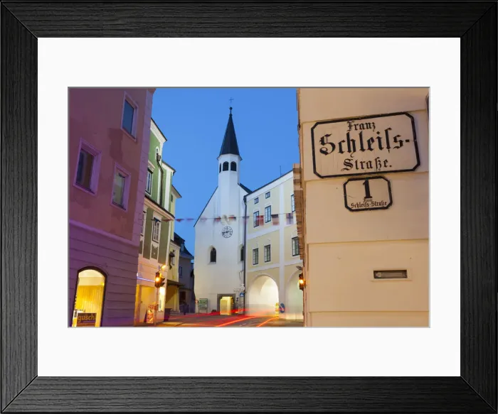 Framed Print : Gmunden, Salzkammergut, Upper Austria, Austria Framed Print : Gmunden, Salzkammergut, Upper Austria, Austria