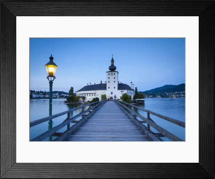Framed Print : Schloss Ort on Lake Traunsee, Gmunden, Salzkammergut, Upper Austria, Austria Framed Print : Schloss Ort on Lake Traunsee, Gmunden, Salzkammergut, Upper Austria, Austria