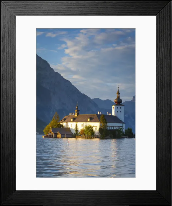 Framed Print : Schloss Ort on Lake Traunsee, Gmunden, Salzkammergut, Upper Austria, Austria Framed Print : Schloss Ort on Lake Traunsee, Gmunden, Salzkammergut, Upper Austria, Austria