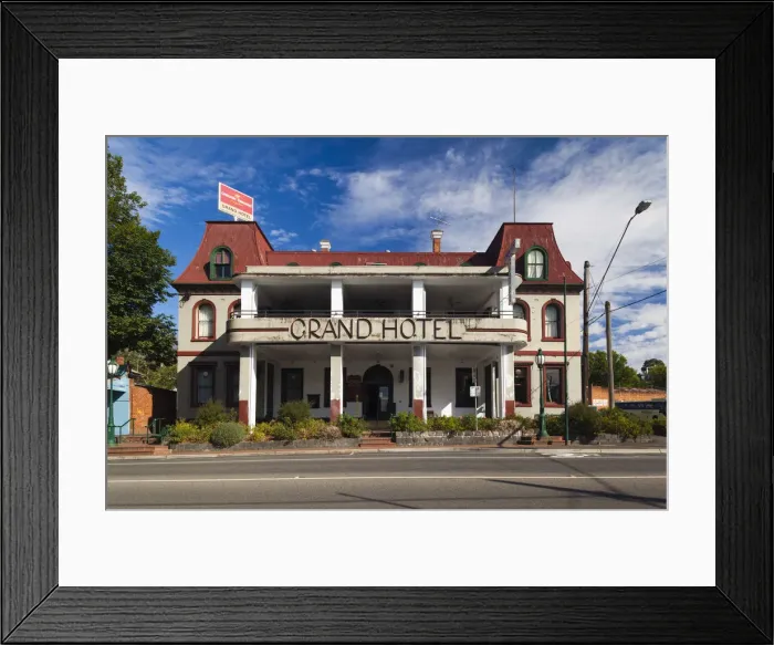 Framed Print : Australia, Victoria, VIC, Yarra Valley, Healesville, The Grand Hotel