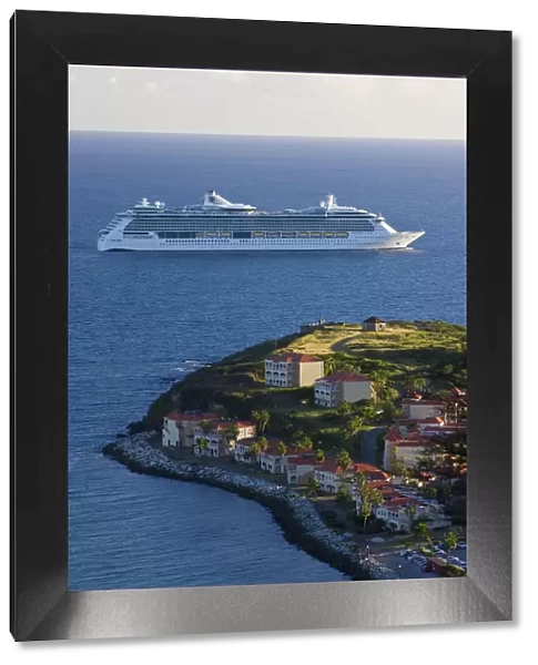 Caribbean, Netherlands Antilles, Sint Maarten, Great Bay & Philipsburg, Cruise Ship