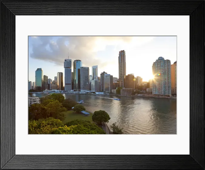 Framed Print : City centre & central business district. Brisbane, Queensland, Australia Framed Print : City centre & central business district. Brisbane, Queensland, Australia