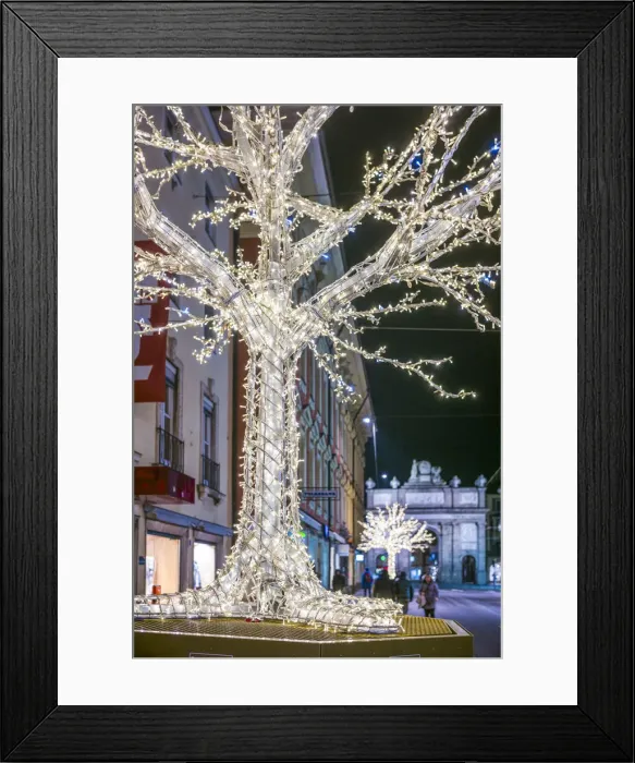Framed Print : Austria, Tyrol, Innsbruck, Maria-Theresien Strasse, Christmastime decorations