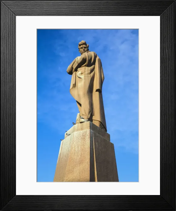 Framed Print : Azerbaijan, Baku, Statue at 28 May Square Framed Print : Azerbaijan, Baku, Statue at 28 May Square