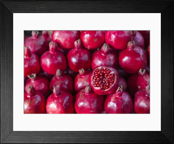 Framed Print : Azerbaijan, Baku, Ticaret market, Pomegranate