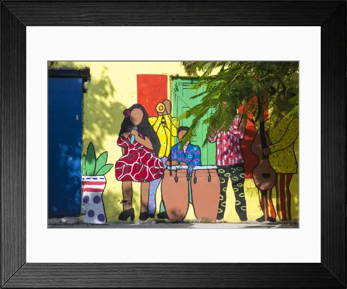 Framed Print : Caribbean, Bahamas, Providence Island, Nassau, Wall painting on derelict building Framed Print : Caribbean, Bahamas, Providence Island, Nassau, Wall painting on derelict building