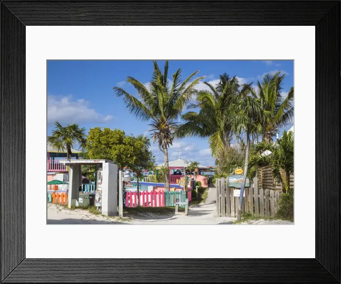 Framed Print : Bahamas, Abaco Islands, Great Guana Cay, Nippers Bar Framed Print : Bahamas, Abaco Islands, Great Guana Cay, Nippers Bar
