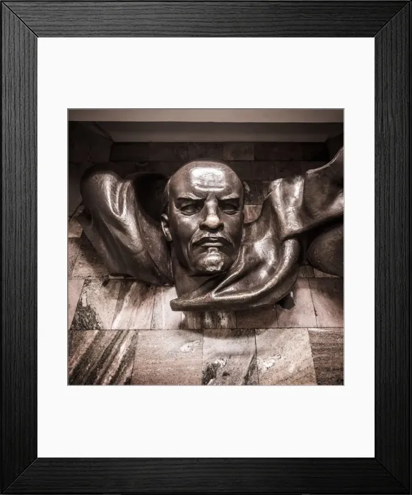 Framed Print : Bust of Lenin, Lenin Square metro station, Minsk, Belarus Framed Print : Bust of Lenin, Lenin Square metro station, Minsk, Belarus