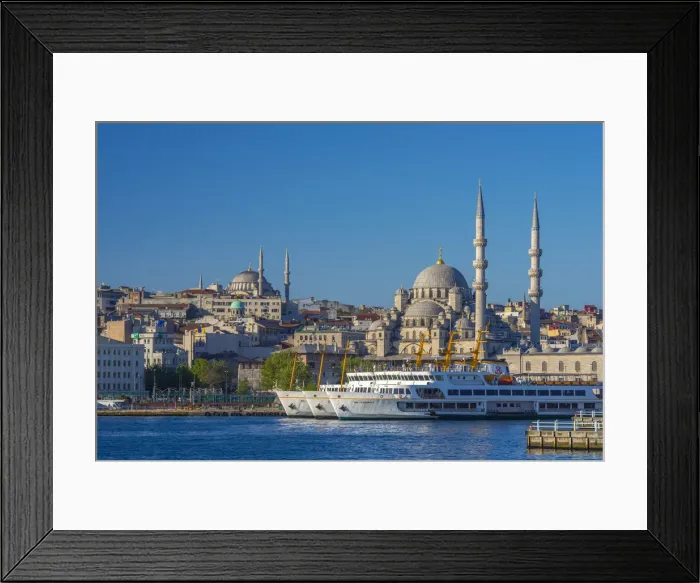 Framed Print : Turkey, Istanbul, Sultanahmet, The Golden Horn, New Mosque (Yeni Camii) Framed Print : Turkey, Istanbul, Sultanahmet, The Golden Horn, New Mosque (Yeni Camii)