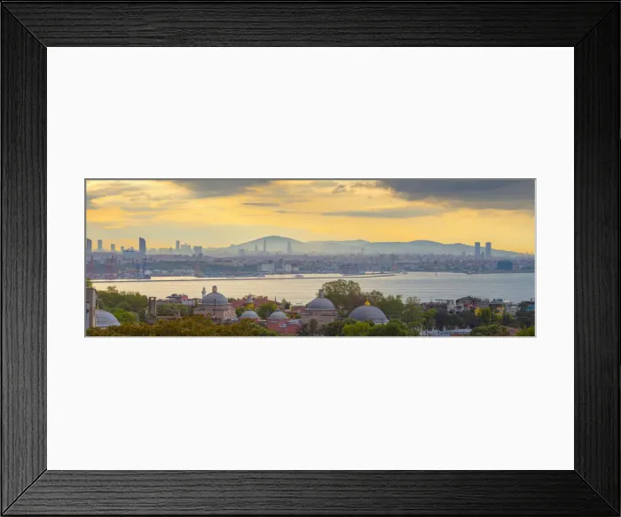 Framed Print : Turkey, Istanbul, Uskudar area across Bosphorus Framed Print : Turkey, Istanbul, Uskudar area across Bosphorus