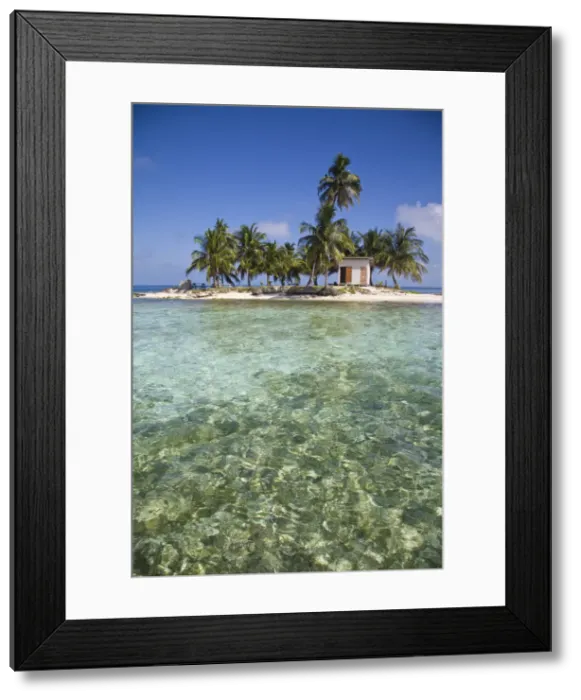 Framed Print : Belize, Silk Caye, Beach Framed Print : Belize, Silk Caye, Beach