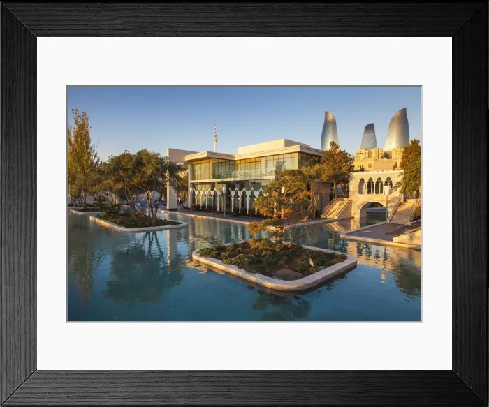 Framed Print : Azerbaijan, Baku, Venezia Restaurant on The Bulvar - Seaside Boulevard, in the distance Framed Print : Azerbaijan, Baku, Venezia Restaurant on The Bulvar - Seaside Boulevard, in the distance
