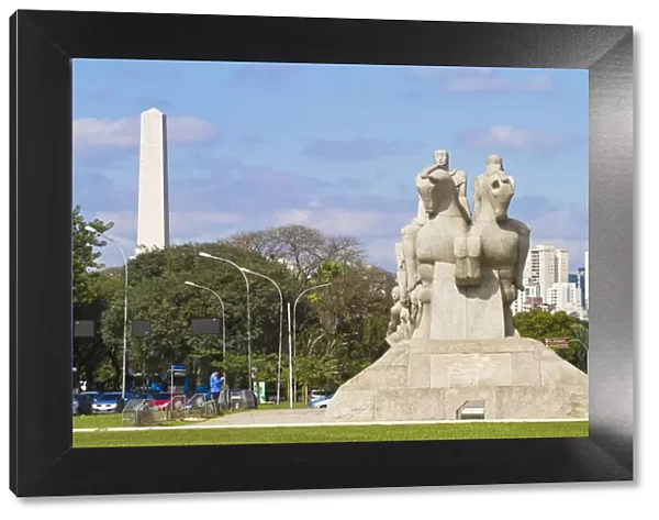 Brazil, Sao Paulo, Sao Paulo, Ibirapuera Park, Bandeiras Monument