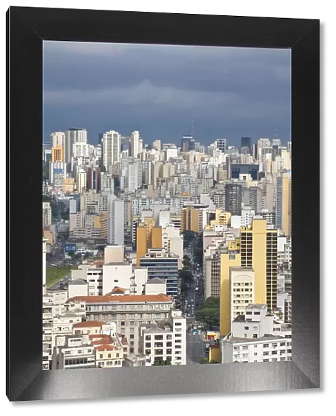 Brazil, Sao Paulo, Sao Paulo, View of city center from the Banespa skyscraper