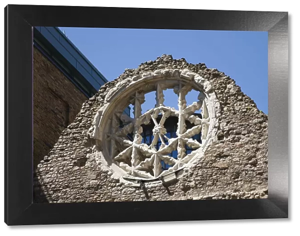 England, London, Southwark, Winchester Palace, Window of the Great Hall