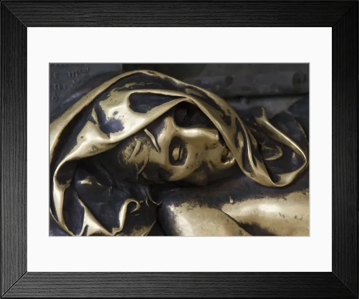 Framed Print : Belgium, Brussels, Everard t Serclaes Statue Framed Print : Belgium, Brussels, Everard t Serclaes Statue