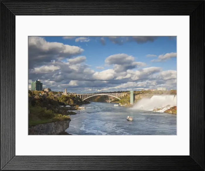 Framed Print : Canada, Ontario, Niagara Falls, Bridal Veil Falls, American Falls Framed Print : Canada, Ontario, Niagara Falls, Bridal Veil Falls, American Falls
