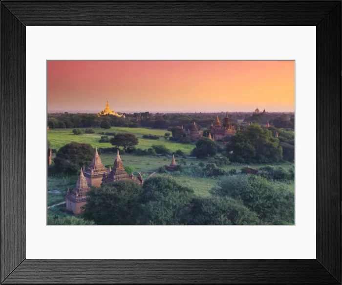 Framed Print : Myanmar (Burma), Temples of Bagan (Unesco world Heritage Site) Framed Print : Myanmar (Burma), Temples of Bagan (Unesco world Heritage Site)