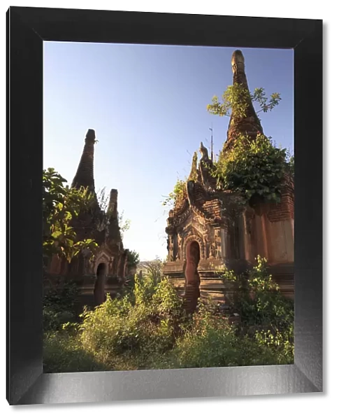 Myanmar (Burma), Shan State, Inle Lake, Inthein Village Nyaung Ohak old ruins