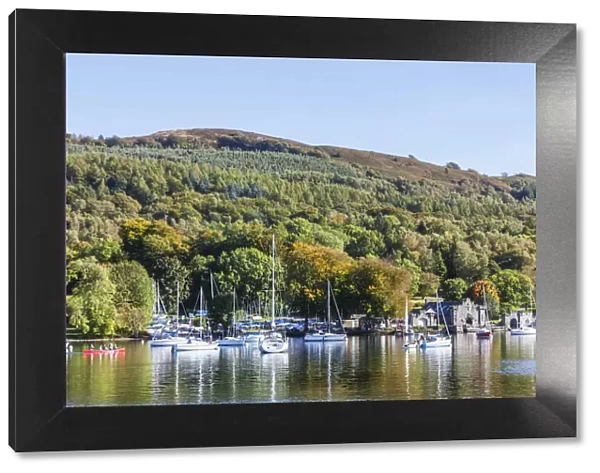 England, Cumbria, Lake District, Windermere, Lakeside, View of Newby Bridge