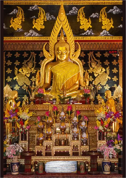 Thailand, Chiang Mai, Wat Phan-on, Buddha Statue in the Main Prayer Hall