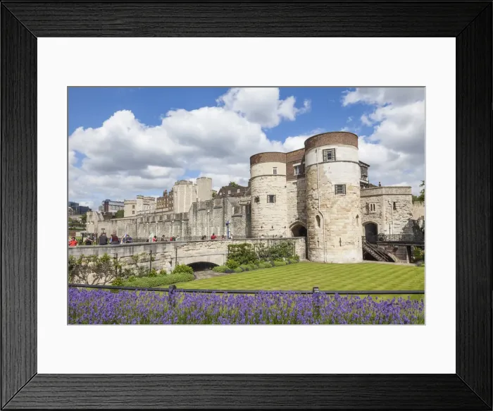 Framed Print : England, London, Tower of London, The Middle Tower Entrance Gate Framed Print : England, London, Tower of London, The Middle Tower Entrance Gate