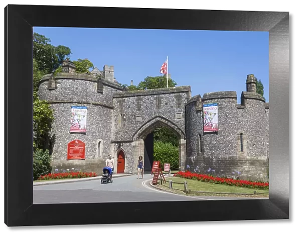 England, West Sussex, Arundel, Arundel Castle, Main Gate