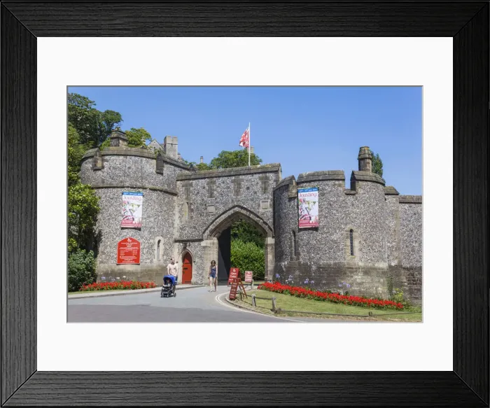 Framed Print : England, West Sussex, Arundel, Arundel Castle, Main Gate Framed Print : England, West Sussex, Arundel, Arundel Castle, Main Gate