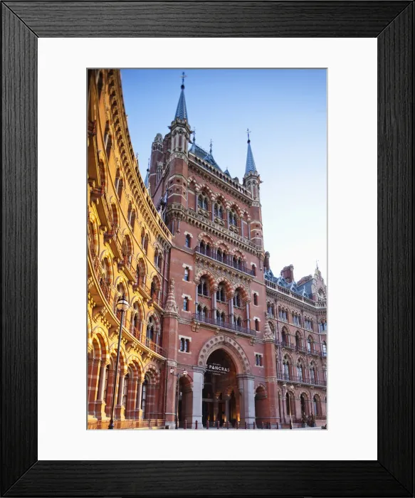 Framed Print : England, London, Kings Cross, St Pancras Renaissance Hotel Framed Print : England, London, Kings Cross, St Pancras Renaissance Hotel
