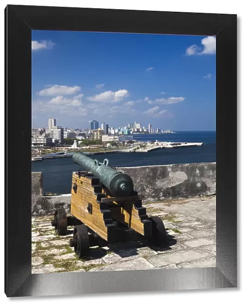 Cuba, Havana, Fortaleza de San Carlos de la Cabana fortress