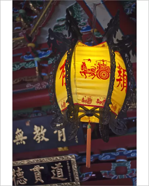 Taiwan, Taipei, Lanterna at Confucius Temple