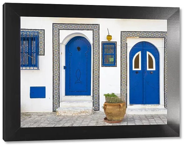 Tunisia, Bizerte, Houses at the old port
