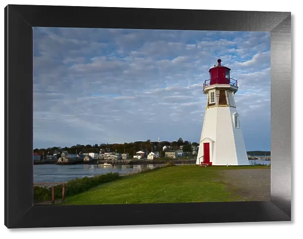 Canada, New Brunswick, Campobello Island, Mulholland Point Lighthouse, Lubec USA in