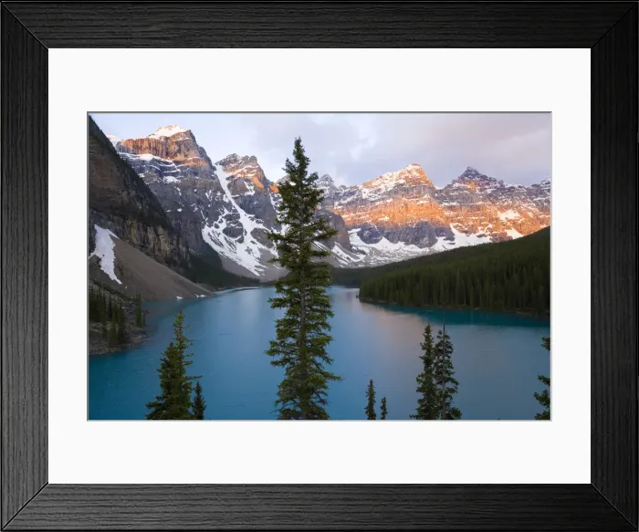Framed Print : Moraine Lake, Banff National Park, Alberta, Canada Framed Print : Moraine Lake, Banff National Park, Alberta, Canada