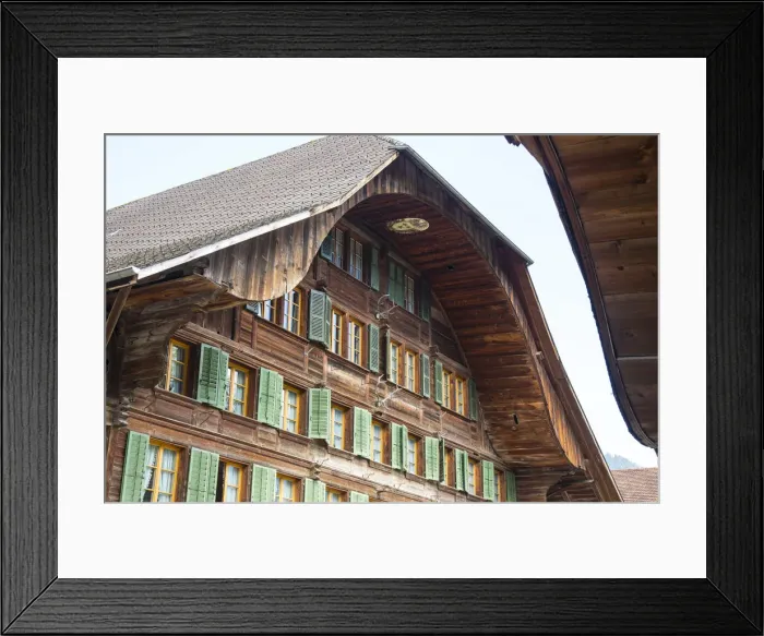 Framed Print : Traditional chalet, Simmental Valley, Berner Oberland, Switzerland Framed Print : Traditional chalet, Simmental Valley, Berner Oberland, Switzerland