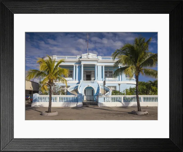 Framed Print : Cuba, Cienfuegos, The Malecon linking the city center to Punta Gorda, Blue mansion Framed Print : Cuba, Cienfuegos, The Malecon linking the city center to Punta Gorda, Blue mansion