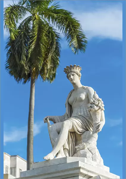 Cuba, Havana, La Habana Vieja, Fuente de la India or India Fountain