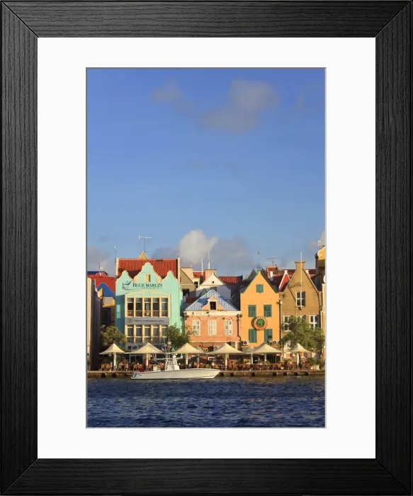 Framed Print : Caribbean, Netherland Antilles, Curacao, Willemstad (UNESCO World Heritage site), Punda Framed Print : Caribbean, Netherland Antilles, Curacao, Willemstad (UNESCO World Heritage site), Punda