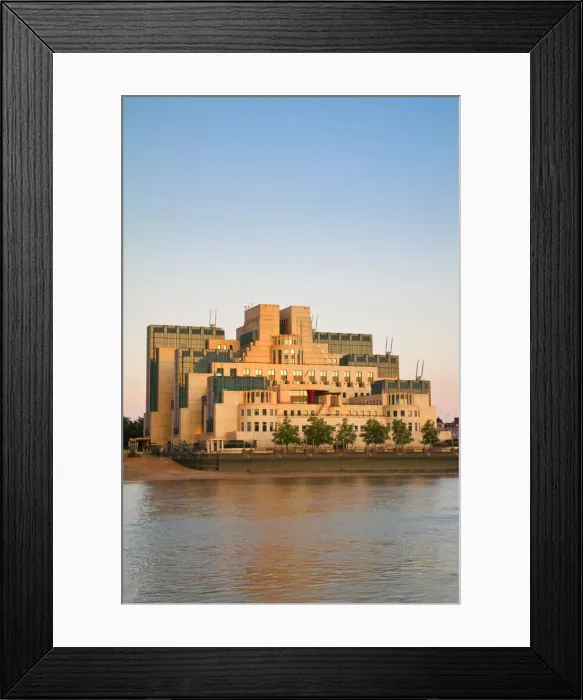 Framed Print : England, London, Vauxhall, MI6 (Secret Intelligence Service) Building on the banks Framed Print : England, London, Vauxhall, MI6 (Secret Intelligence Service) Building on the banks