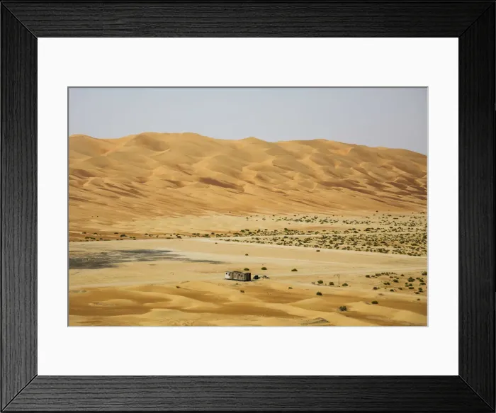 Framed Print : Abandoned hut, Empty Quarter (Rub Al Khali), Abu Dhabi, United Arab Emirates