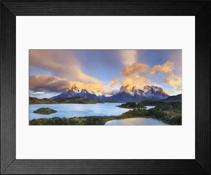 Framed Print : Chile, Patagonia, Torres del Paine National Park (UNESCO Site), Lake Pehoe Framed Print : Chile, Patagonia, Torres del Paine National Park (UNESCO Site), Lake Pehoe