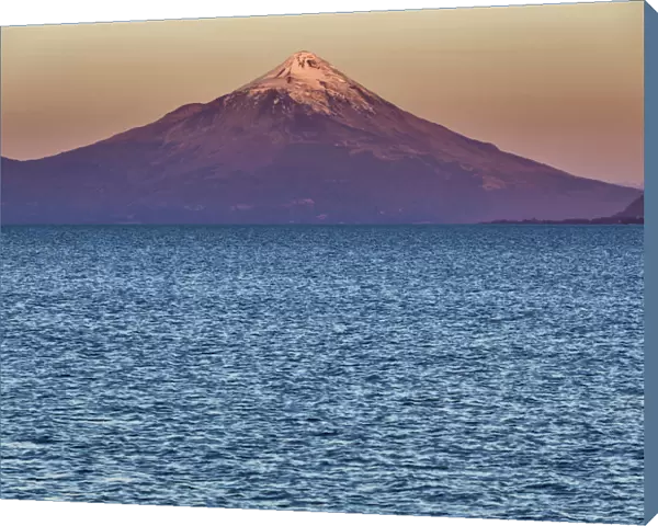 Puerto Varas, Llanquihue Lake, Osorno Volcano, Los Lagos region, Chile