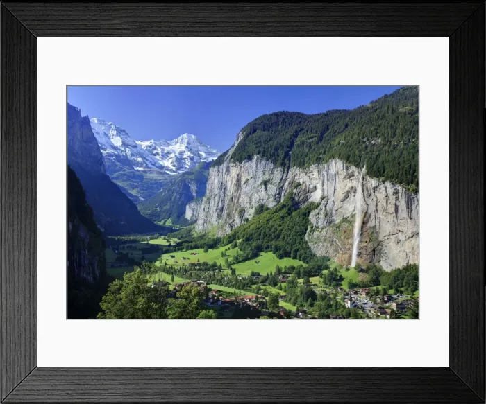Framed Print : Switzerland, Bernese Oberland, Lauterbrunnen town and Valley Framed Print : Switzerland, Bernese Oberland, Lauterbrunnen town and Valley