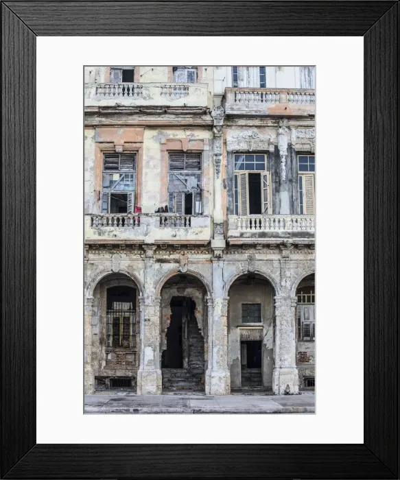 Framed Print : Cuba, Havana, Old historical builings on the Malecon Framed Print : Cuba, Havana, Old historical builings on the Malecon