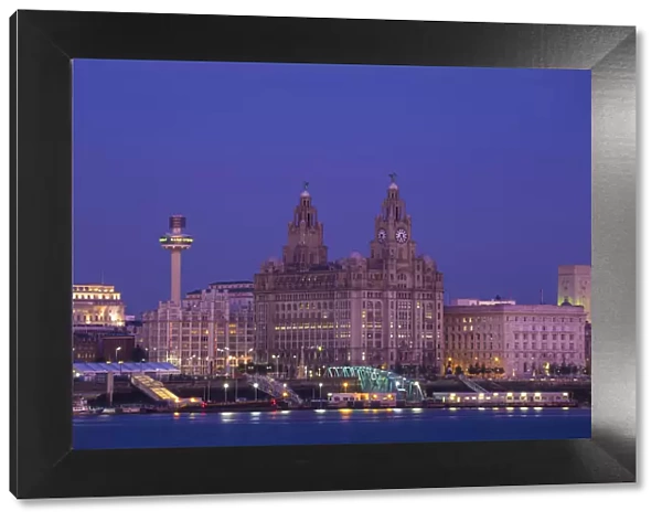 United Kingdom, England, Merseyside, Liverpool, View of Liverpool skyline