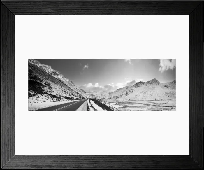 Framed Print : UK, Wales, Comwy-Gwynedd, Dyffryn Ogwen or Ogwen Valley Framed Print : UK, Wales, Comwy-Gwynedd, Dyffryn Ogwen or Ogwen Valley