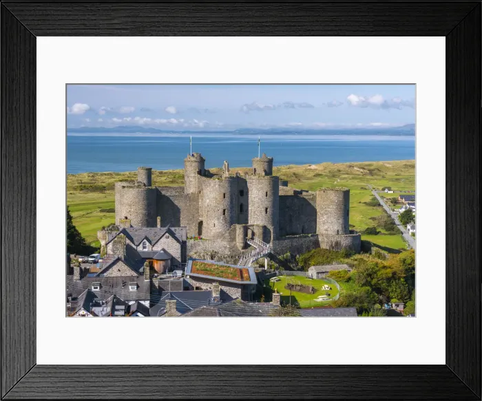 Framed Print : Uk, Wales, Gwynedd, Harlech, Harlech Castle, Harlech Beach and Llyn Peninsula across Framed Print : Uk, Wales, Gwynedd, Harlech, Harlech Castle, Harlech Beach and Llyn Peninsula across