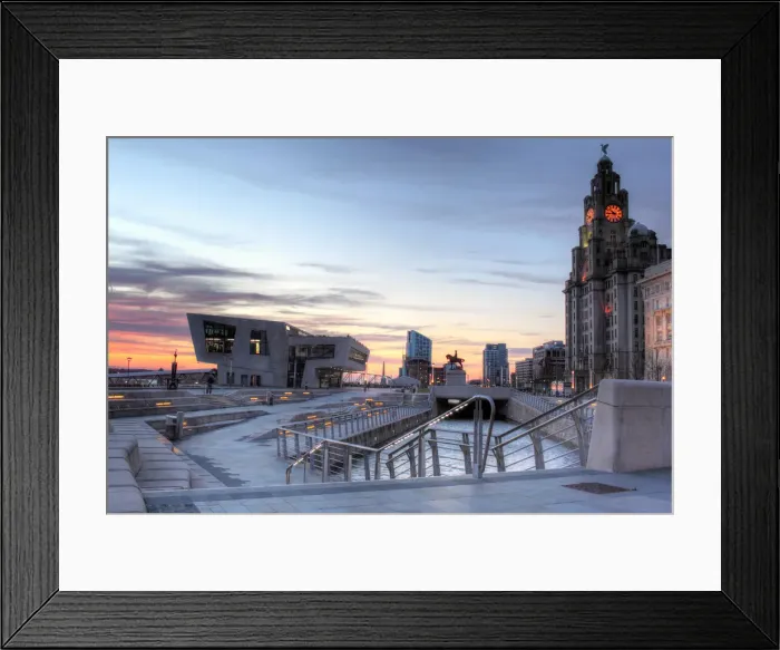 Framed Print : Royal Liver Building, Liverpool, UK