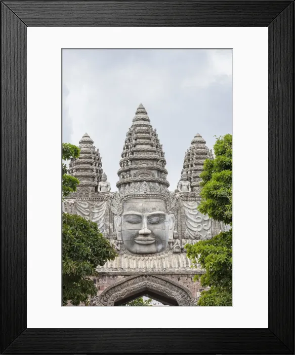 Framed Print : Cambodia, Battambang, Wat Kandal, entrance sculpture Framed Print : Cambodia, Battambang, Wat Kandal, entrance sculpture