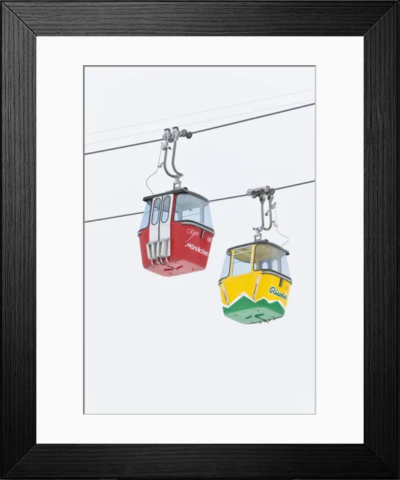 Framed Print : Grindelwald Grund Gondola ski lift, Grindelwald, Jungfrau region, Bernese Oberland Framed Print : Grindelwald Grund Gondola ski lift, Grindelwald, Jungfrau region, Bernese Oberland
